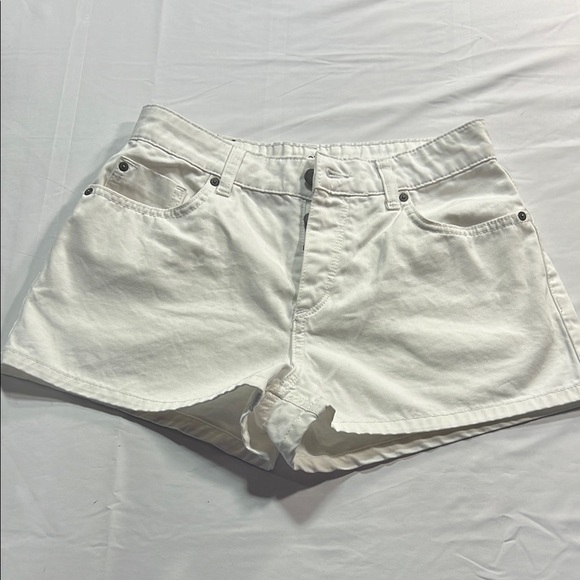 Roxy Pants - Roxy NWT size 28 white shorts